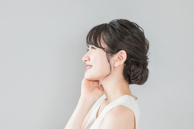 ピーリングって本当に肌にいいの?医療とエステの違いとは?